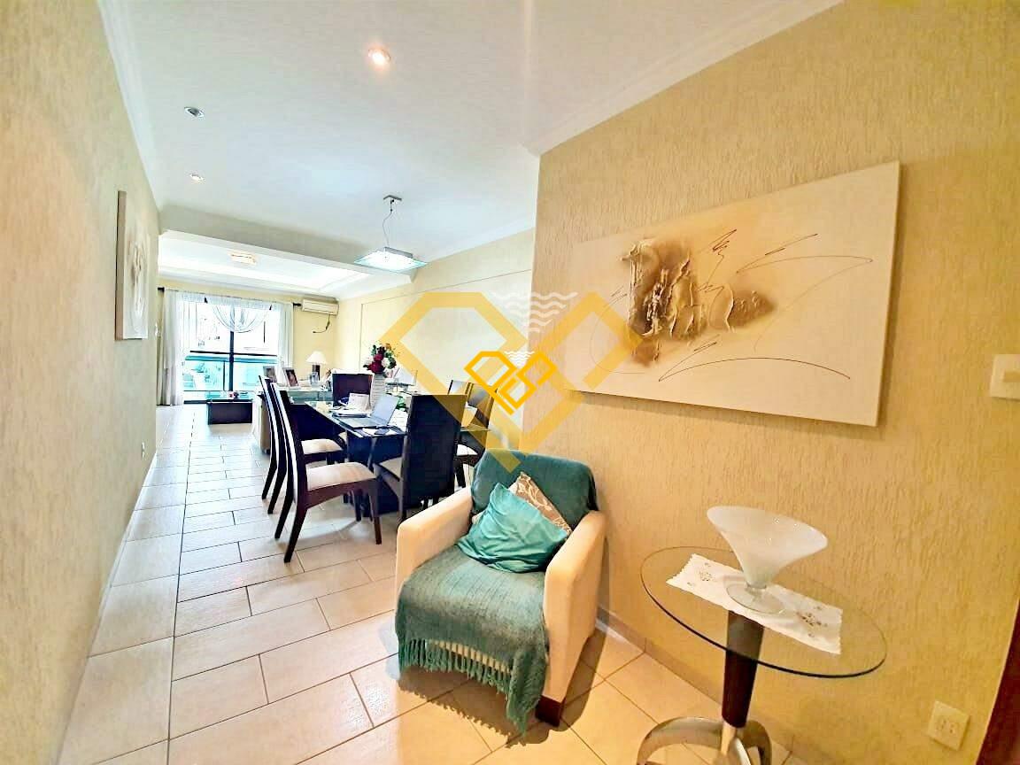 Apartamento à venda no Embaré: