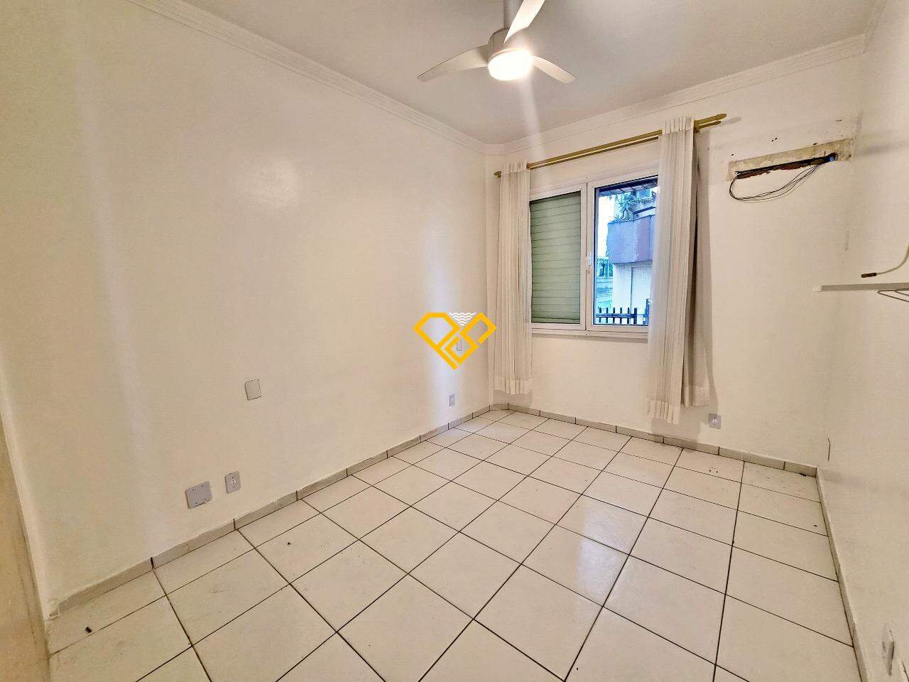 Apartamento à venda no Gonzaga: Dormitório 1 - suíte