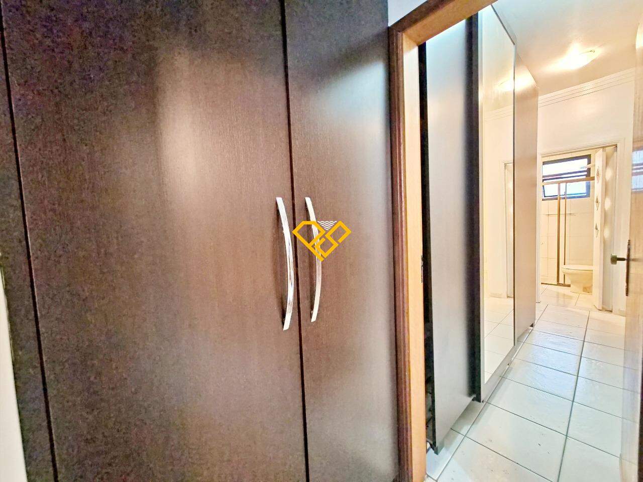 Apartamento à venda no Gonzaga: Área íntima