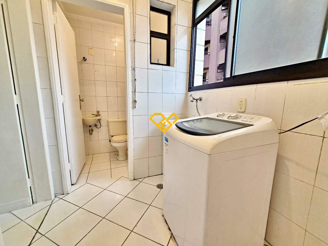 Apartamento à venda no Gonzaga: Área de serviço