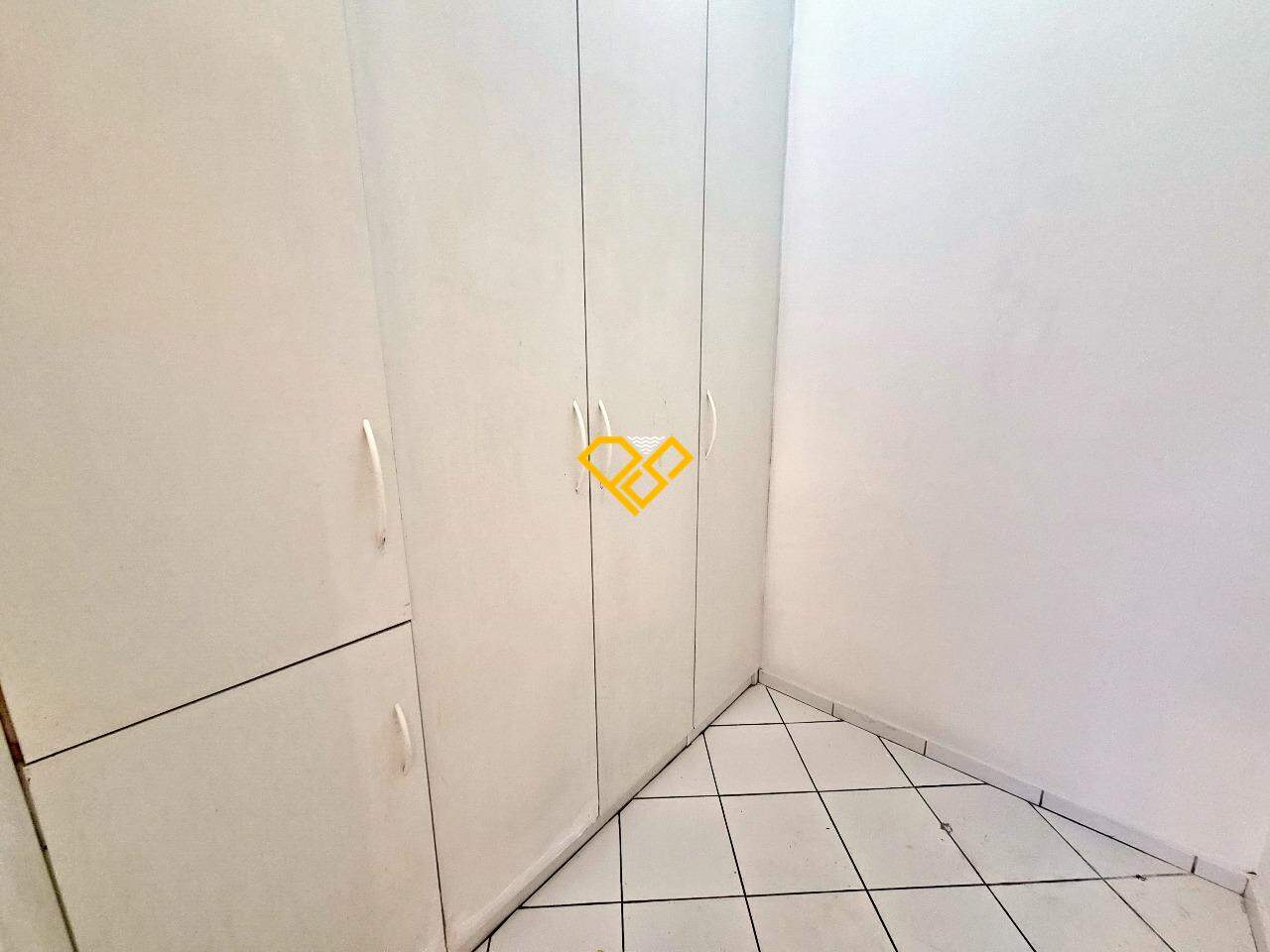 Apartamento à venda no Gonzaga: Dependência