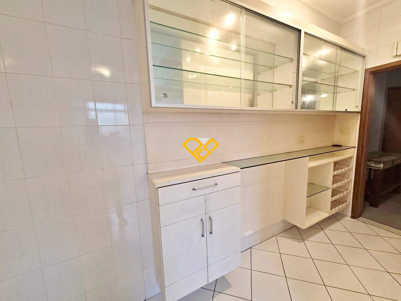 Apartamento à venda no Gonzaga: Cozinha