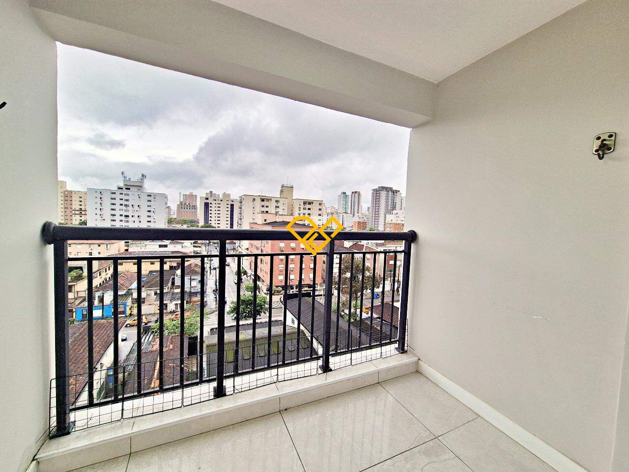 Apartamento para aluguel no Marapé: Varanda