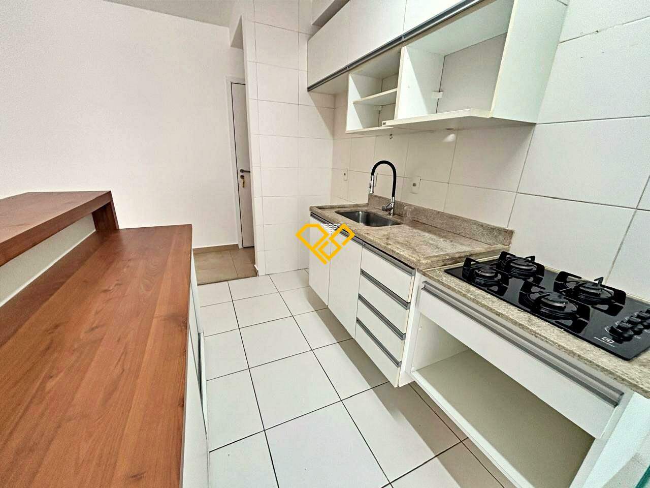 Apartamento para aluguel no Ponta da Praia: Cozinha