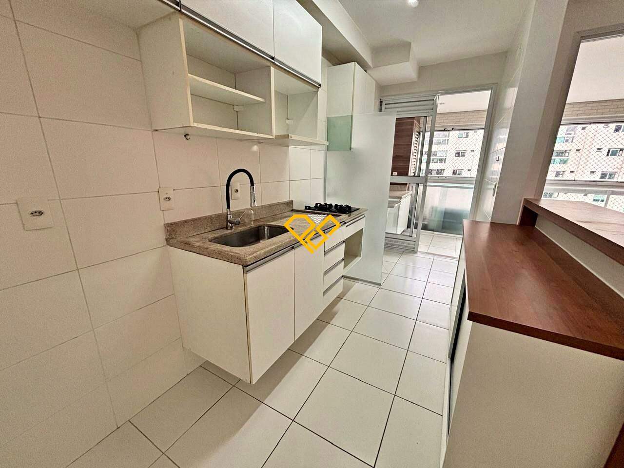 Apartamento para aluguel no Ponta da Praia: Cozinha