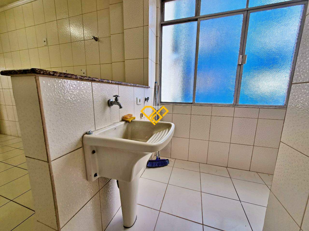 Apartamento à venda no José Menino: Área de serviço