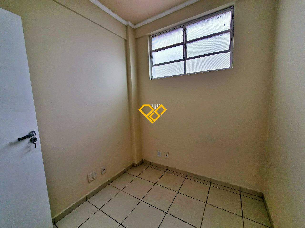 Apartamento à venda no José Menino: Dependência
