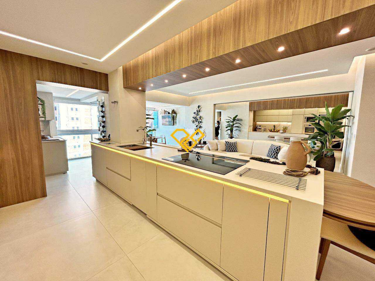 Apartamento à venda no Ponta da Praia: Cozinha