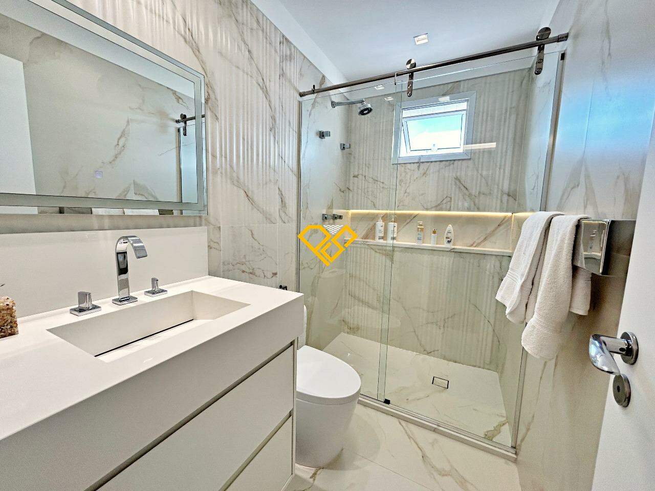 Apartamento à venda no Ponta da Praia: Wc suíte 1