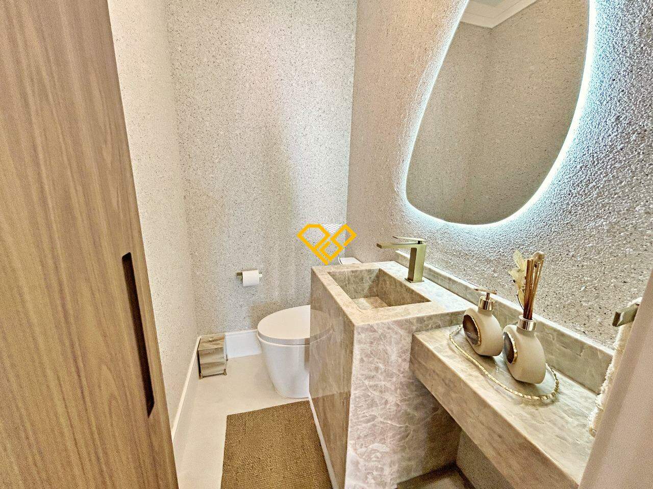Apartamento à venda no Ponta da Praia: Lavabo