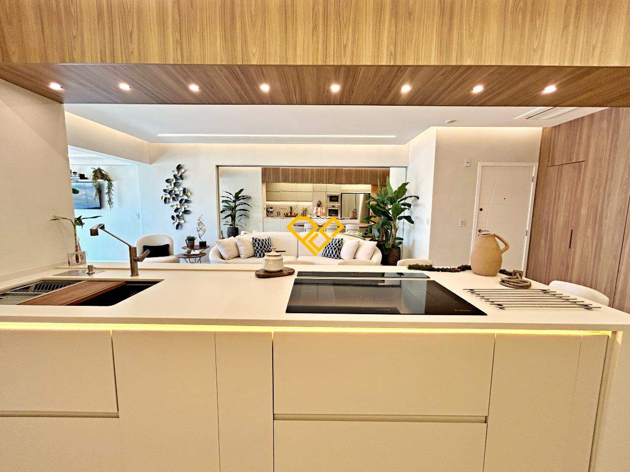 Apartamento à venda no Ponta da Praia: Cozinha