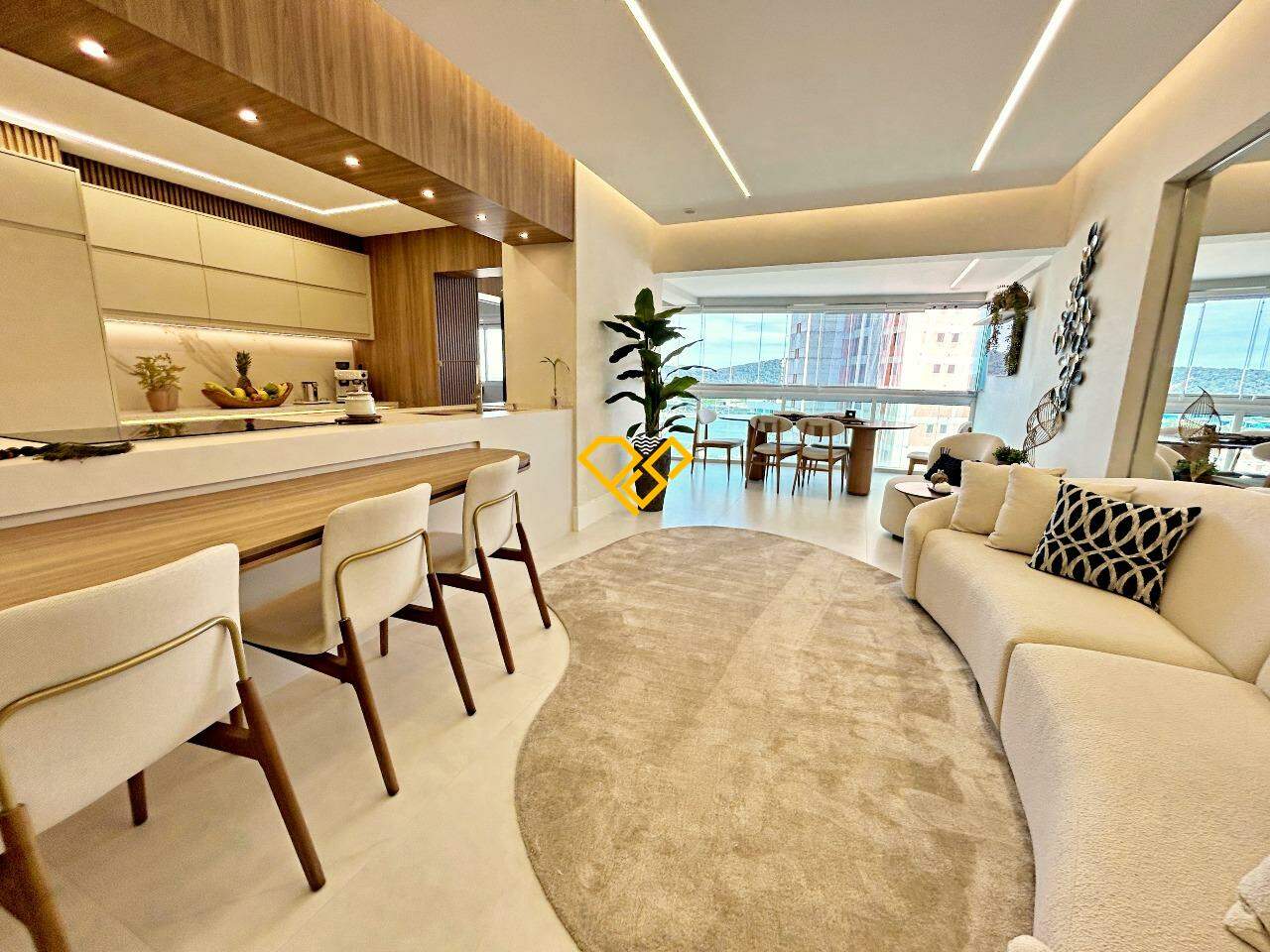 Apartamento à venda no Ponta da Praia: Sala