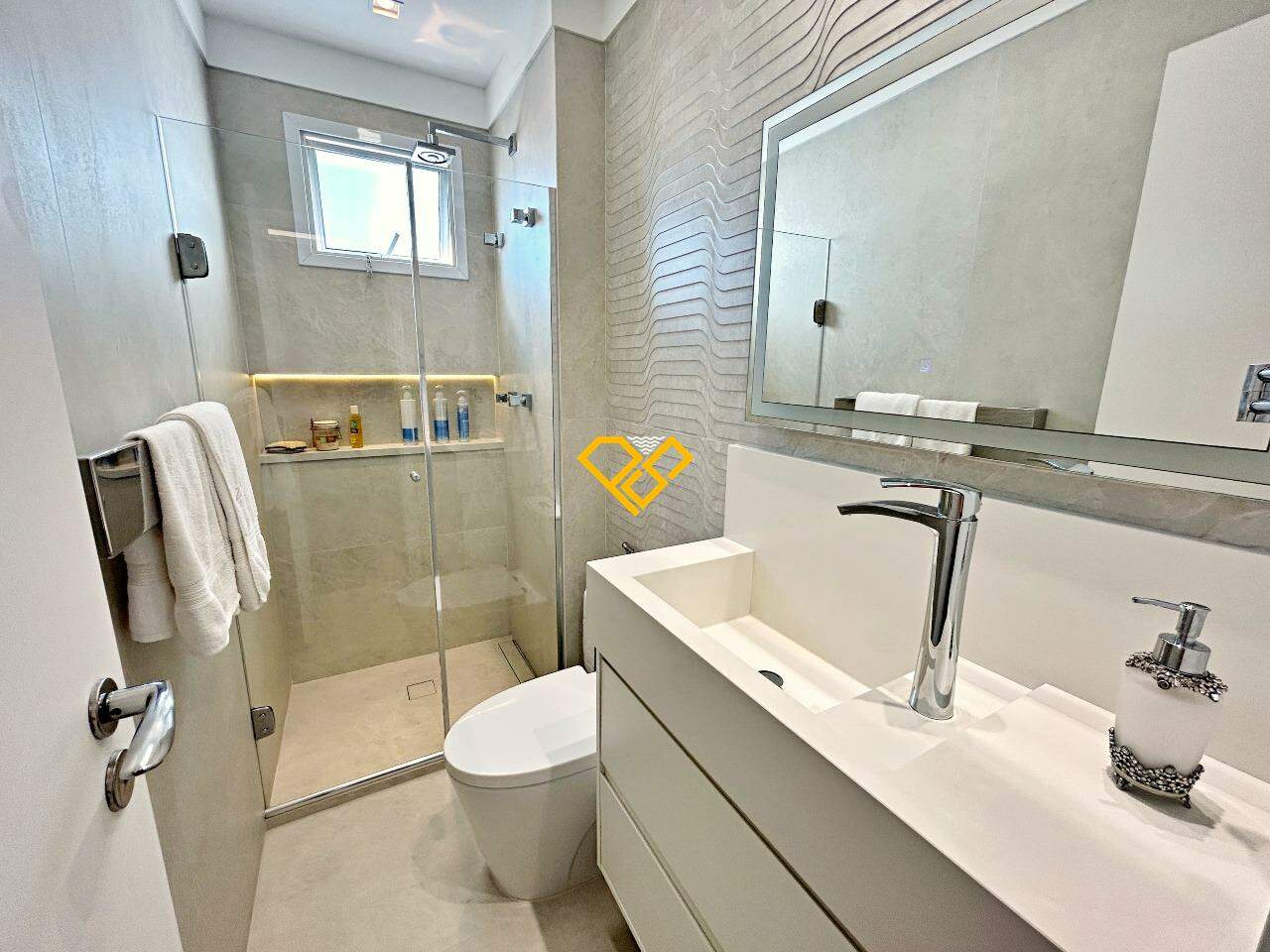 Apartamento à venda no Ponta da Praia: Wc suíte 2