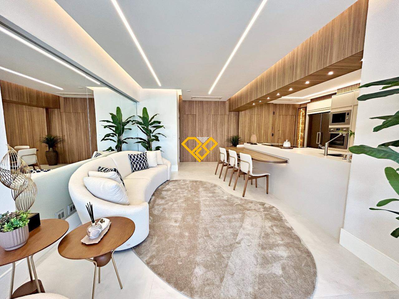 Apartamento à venda no Ponta da Praia: Sala