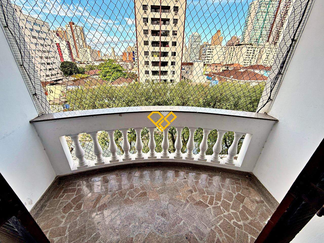 Apartamento à venda no Marapé: Varanda