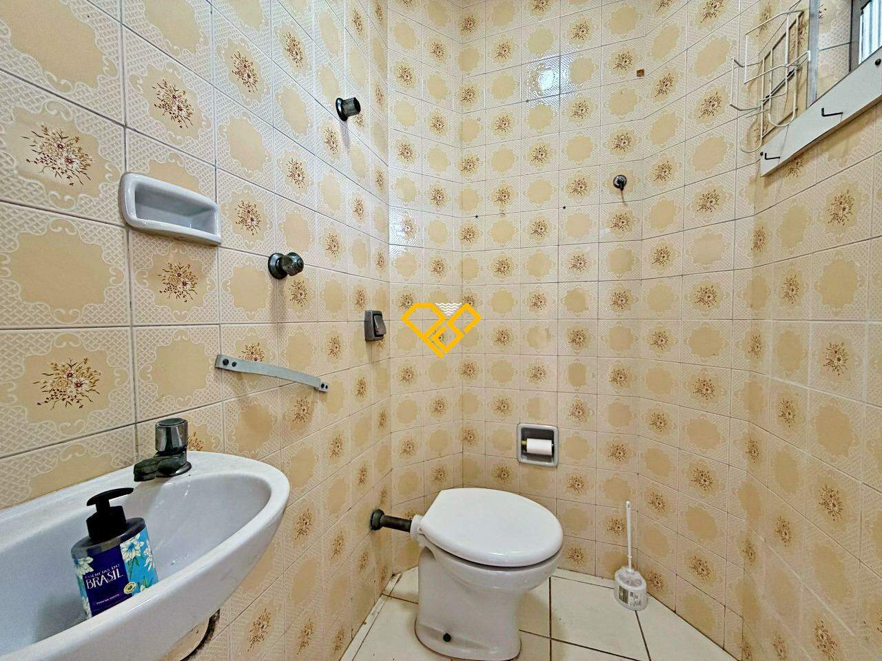 Apartamento para aluguel no Embaré: Wc de serviço