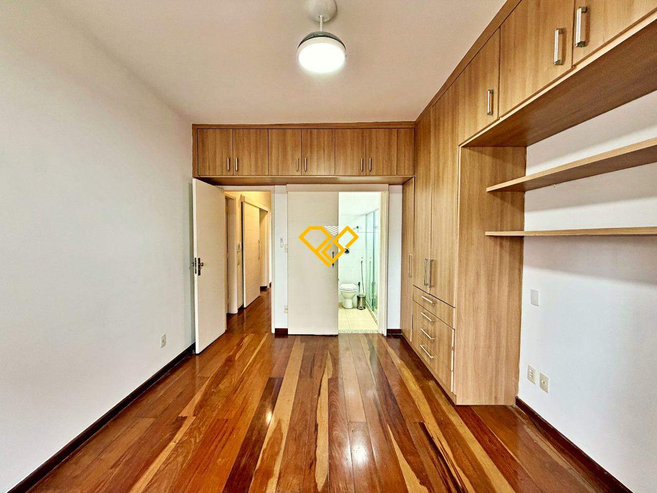 Apartamento para aluguel no Embaré: Dormitório - suíte