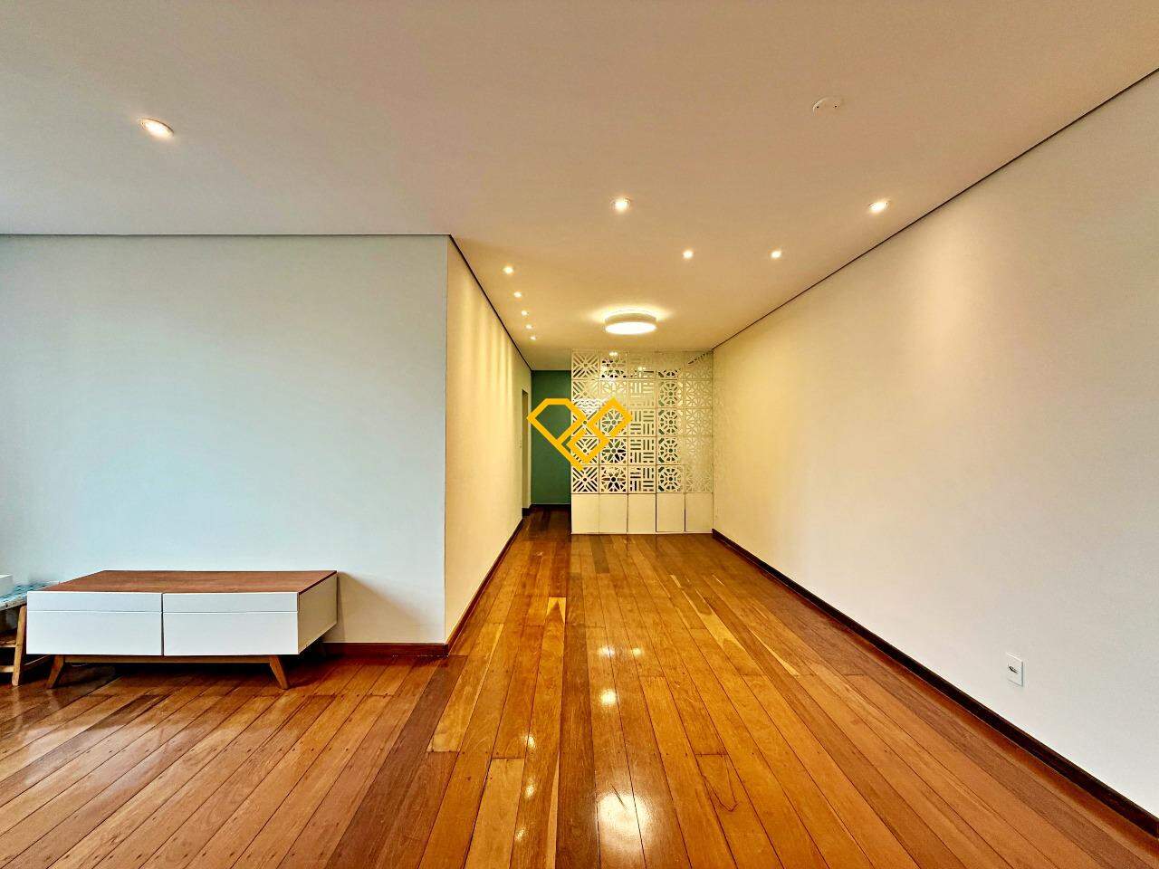 Apartamento para aluguel no Embaré: Sala