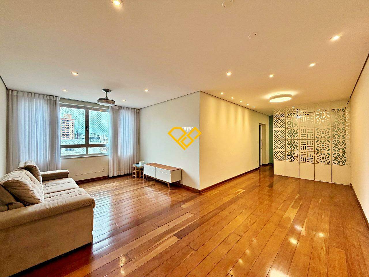 Apartamento para aluguel no Embaré: Sala