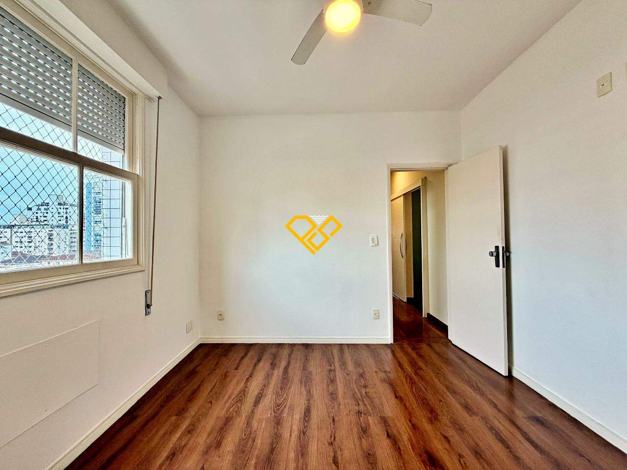 Apartamento para aluguel no Embaré: Dormitório 3