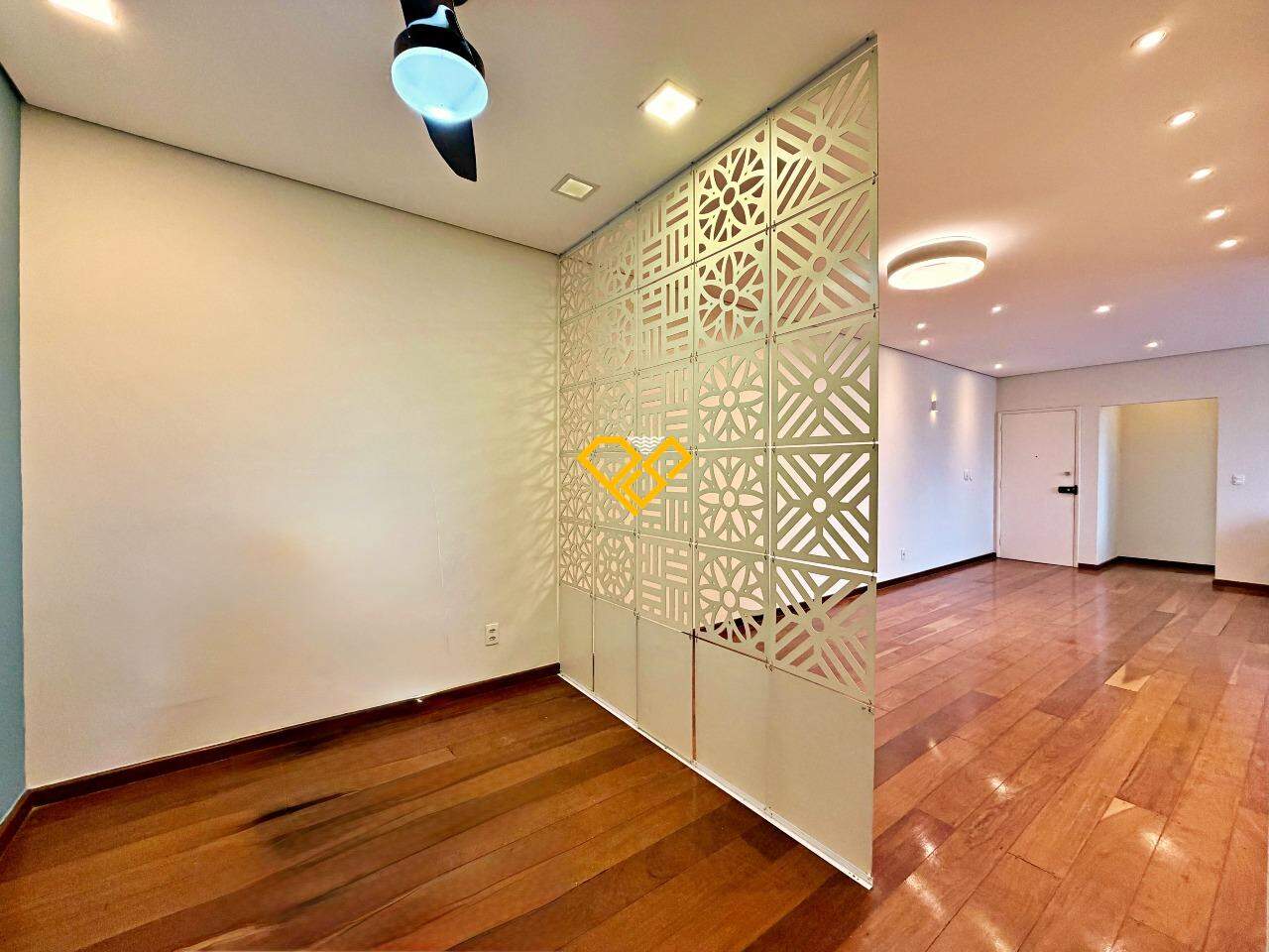 Apartamento para aluguel no Embaré: Sala