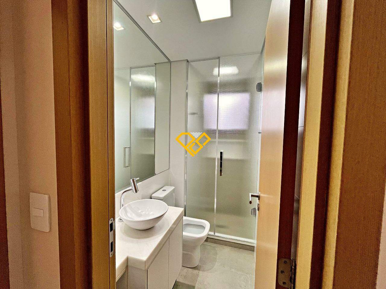 Apartamento à venda no Aparecida: Wc suíte