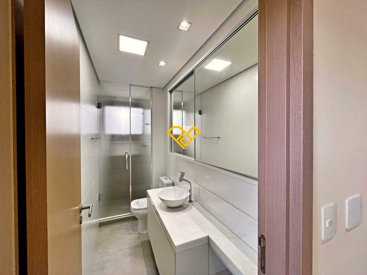 Apartamento à venda no Aparecida: Wc social