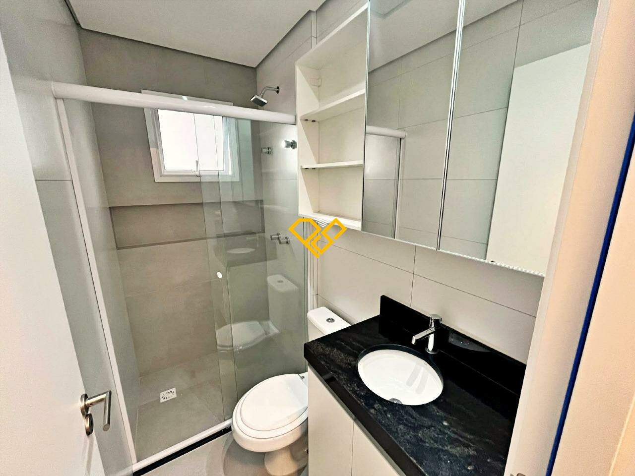 Apartamento para aluguel no Macuco: Wc suíte