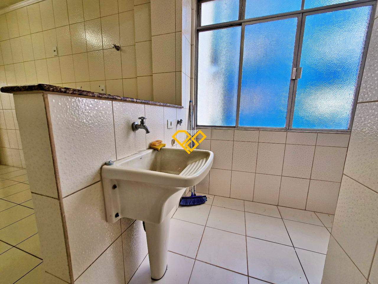 Apartamento para aluguel no José Menino: Área de serviço