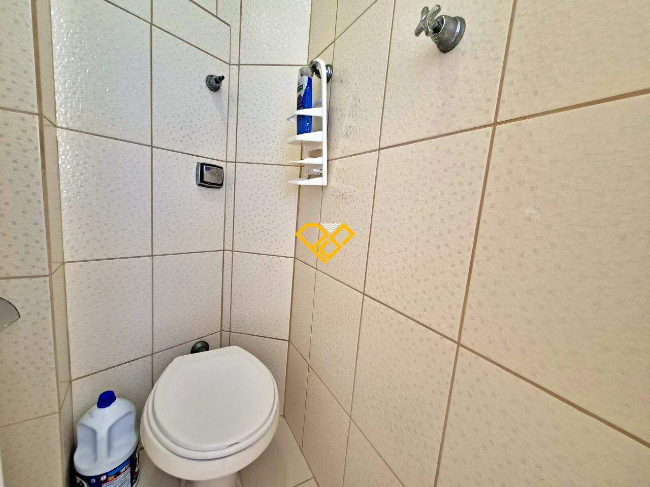 Apartamento para aluguel no José Menino: Wc de serviço