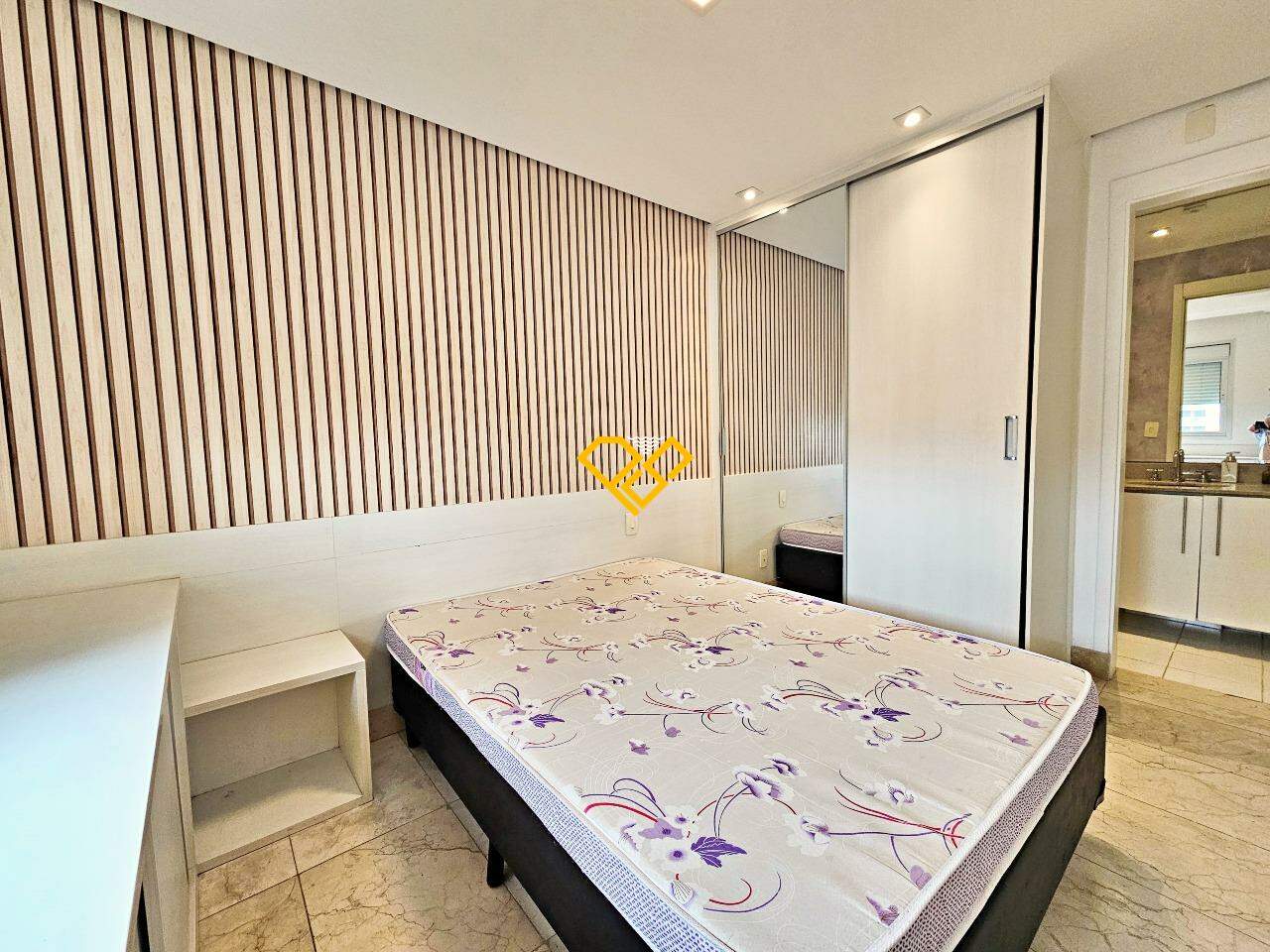 Apartamento à venda no Boqueirão: Dormitório - suíte