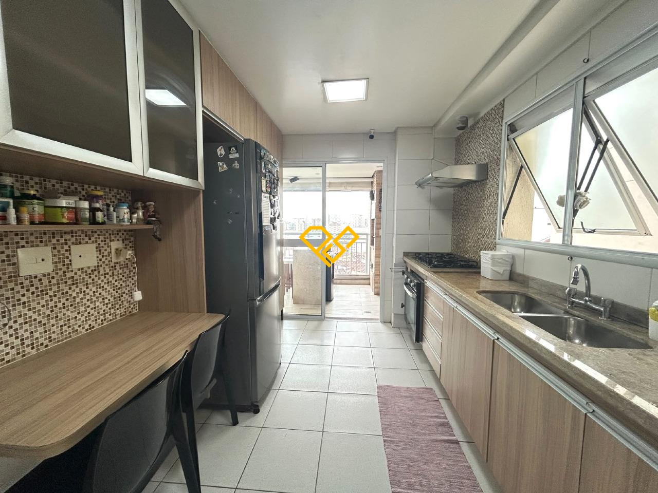 Apartamento à venda no Gonzaga: Cozinha