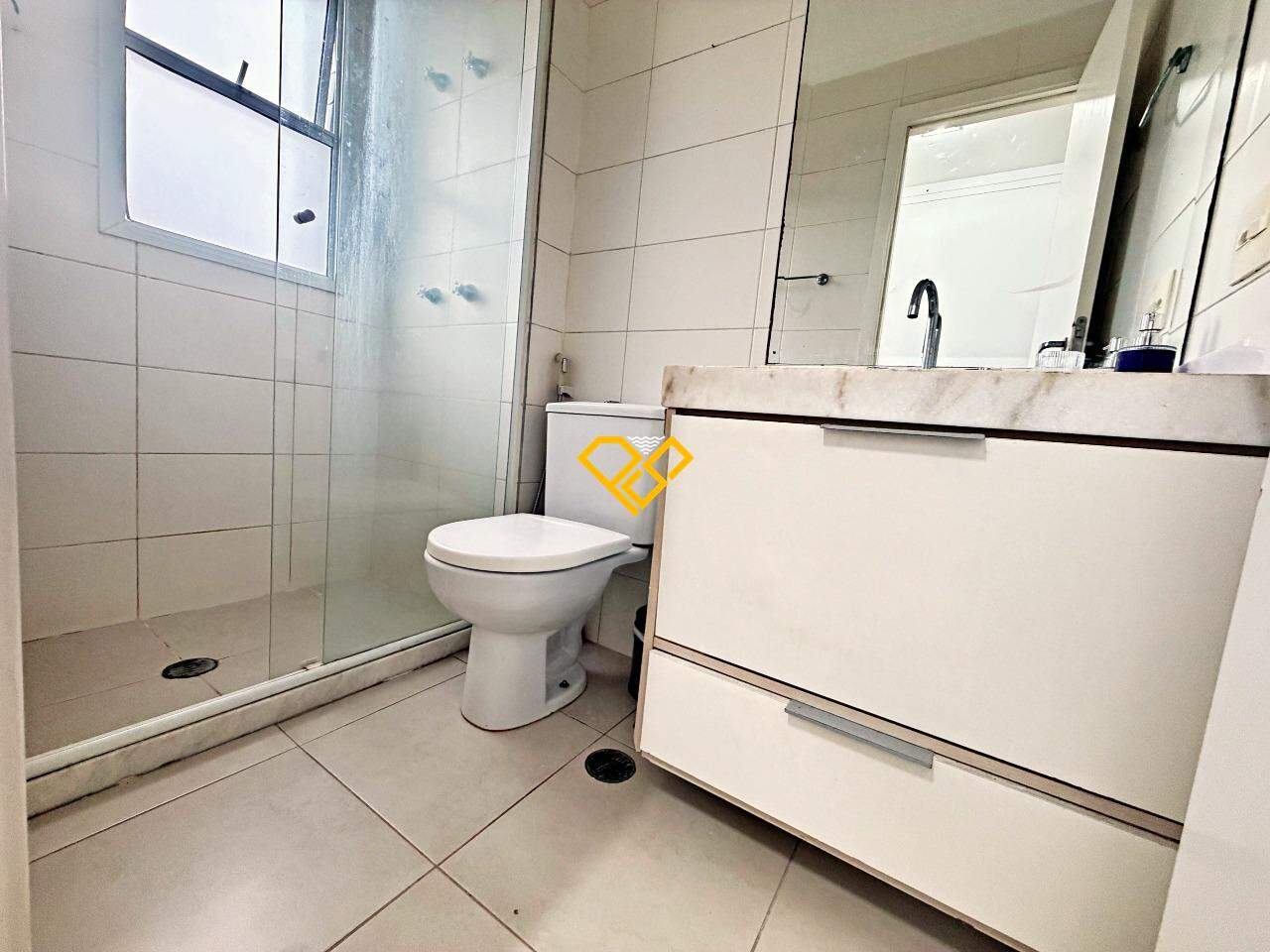 Apartamento para aluguel no José Menino: Wc social
