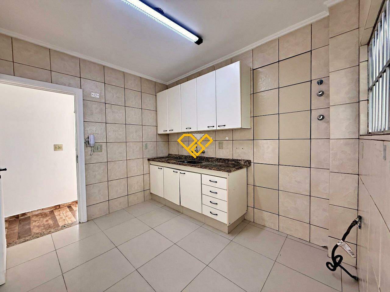 Apartamento para aluguel no Ponta da Praia: Cozinha