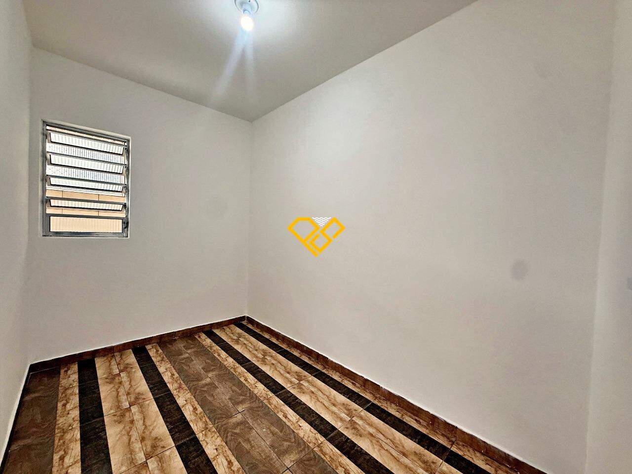 Apartamento para aluguel no Ponta da Praia: Dependência