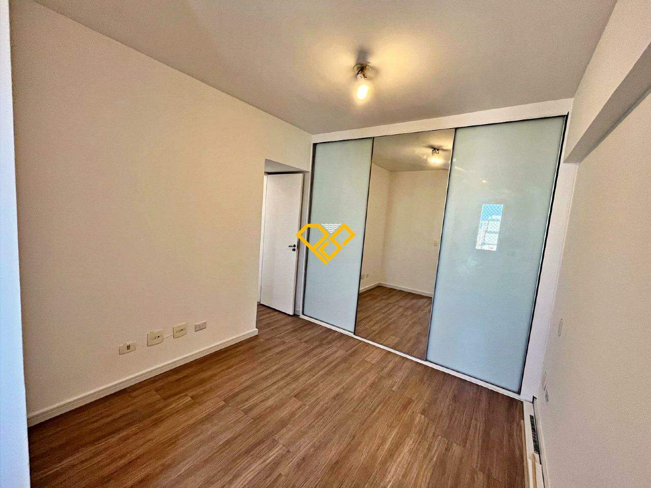 Apartamento para aluguel no Encruzilhada: Dormitório 1 - suíte