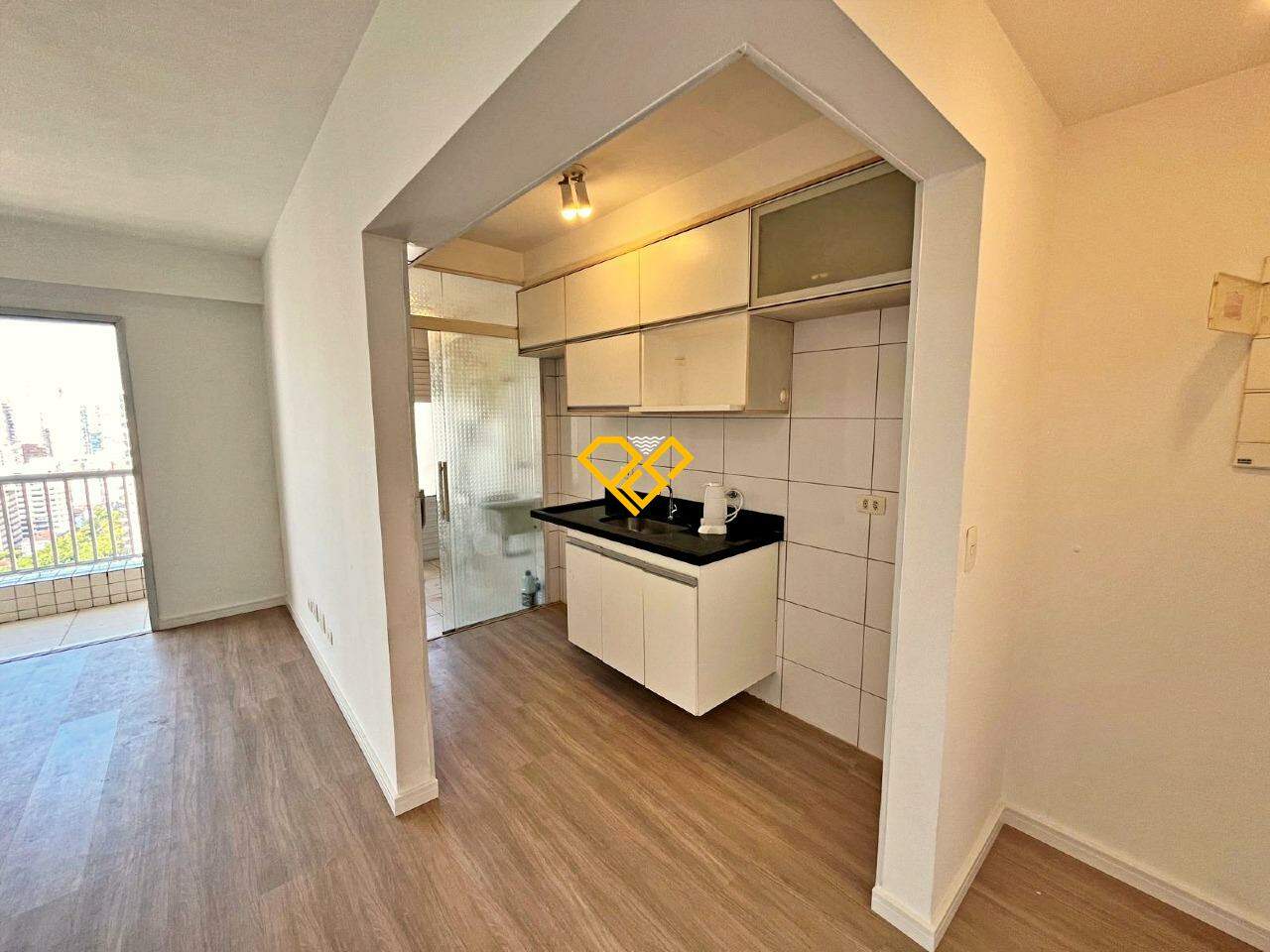 Apartamento para aluguel no Encruzilhada: Cozinha
