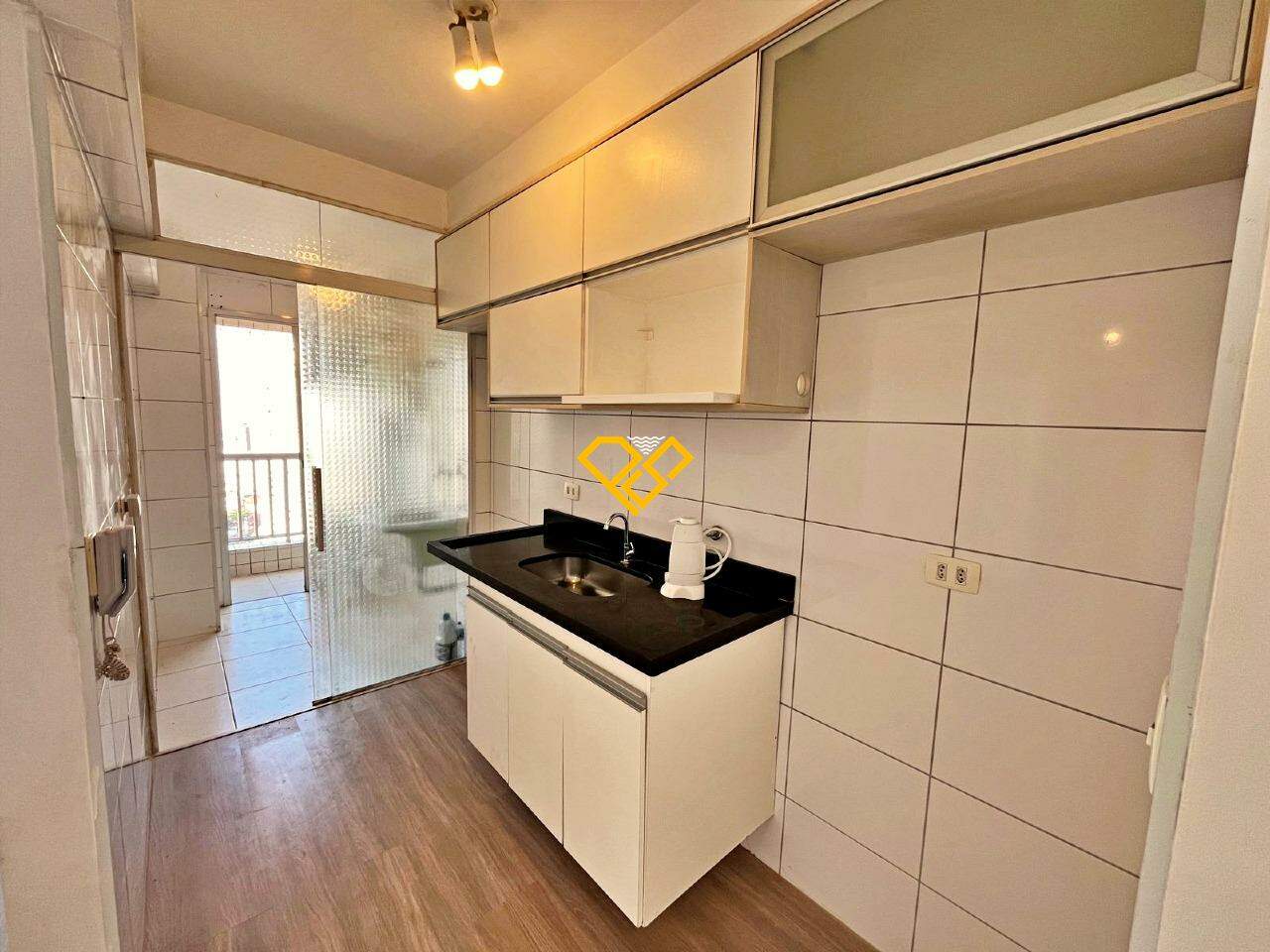 Apartamento para aluguel no Encruzilhada: Cozinha