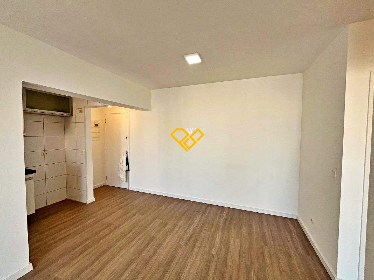 Apartamento para aluguel no Encruzilhada: Sala