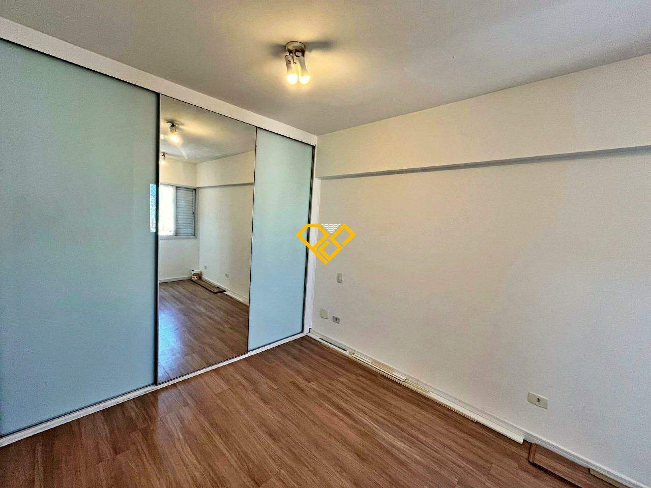 Apartamento para aluguel no Encruzilhada: Dormitório 1 - suíte