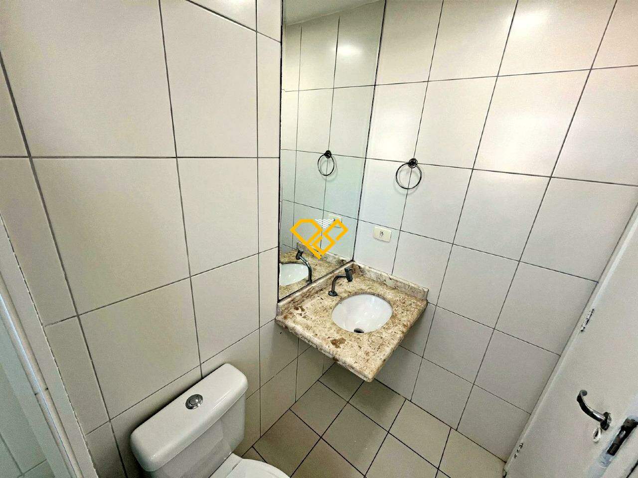 Apartamento para aluguel no Encruzilhada: Wc suíte