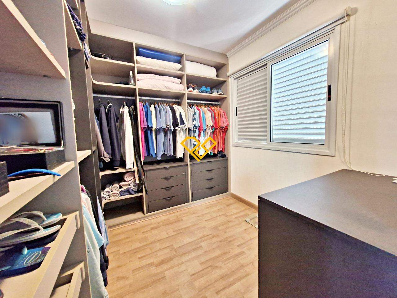 Apartamento à venda no Boqueirão: Dormitório 1 - suíte - closet