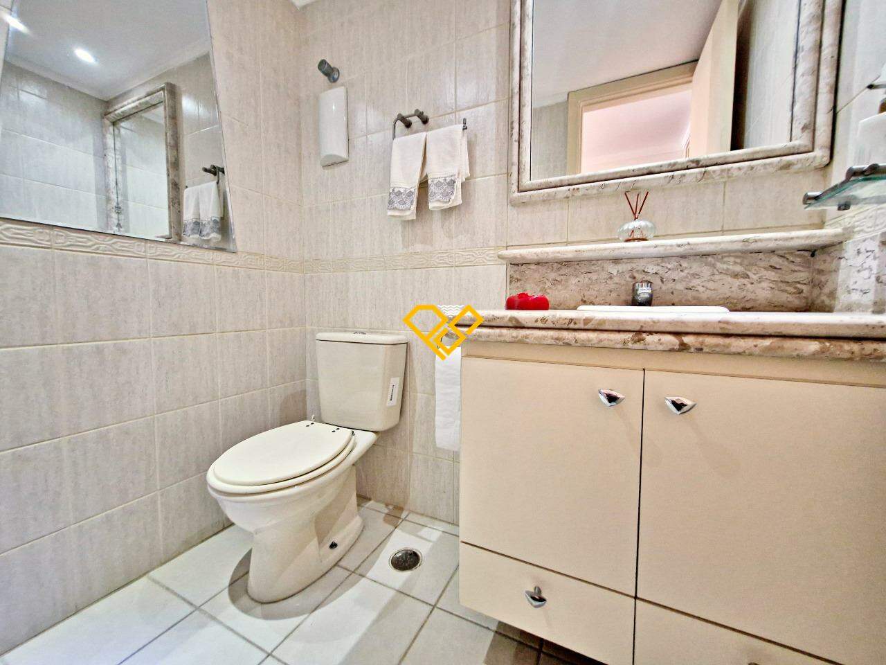 Apartamento à venda no Boqueirão: Lavabo