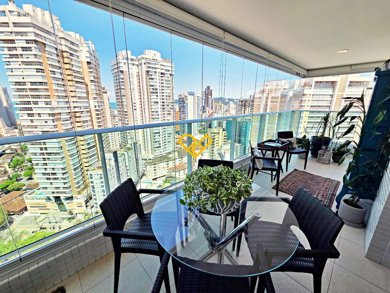 Apartamento à venda no Gonzaga: Varanda