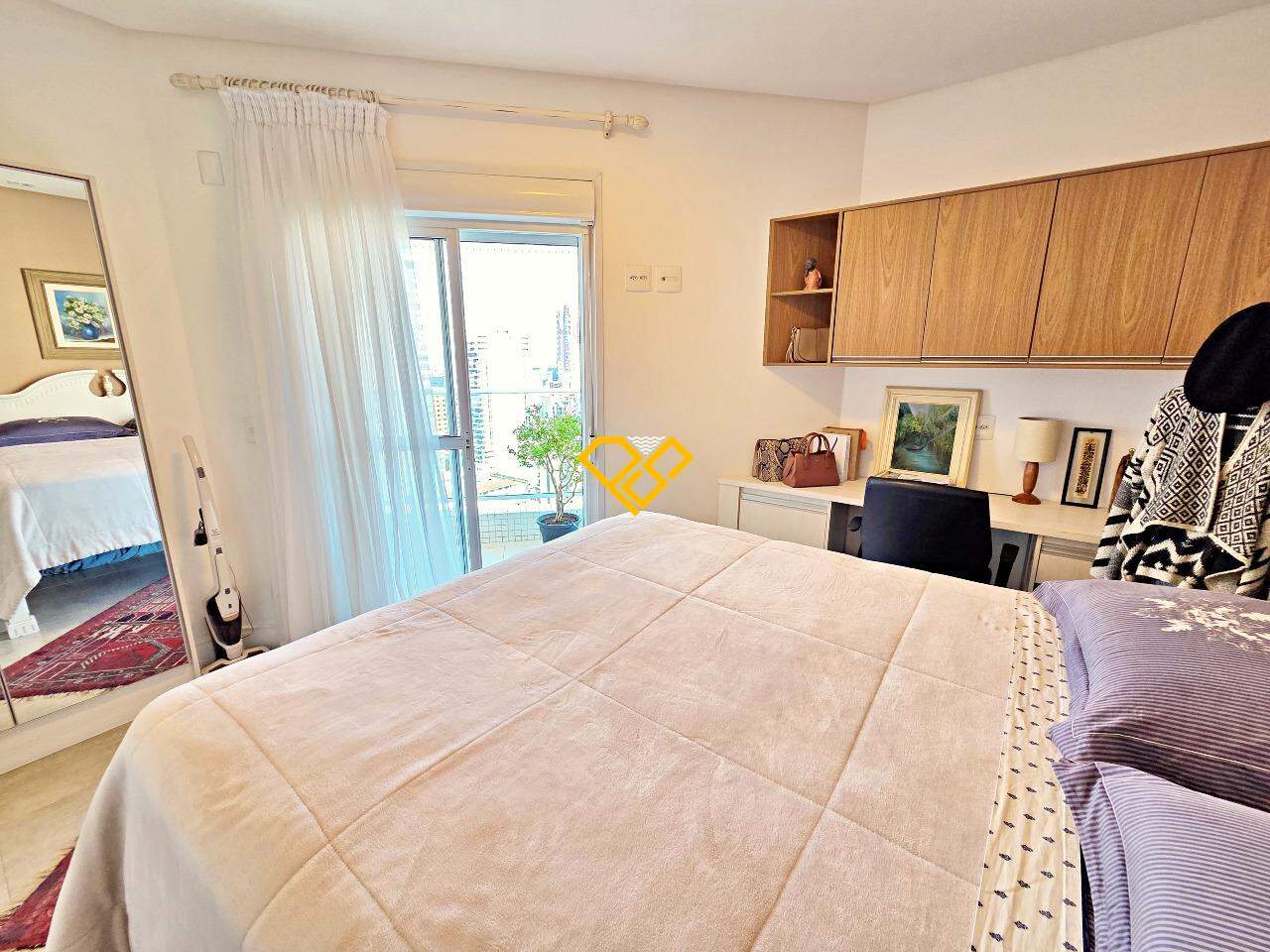 Apartamento à venda no Gonzaga: Dormitório 1 - suíte