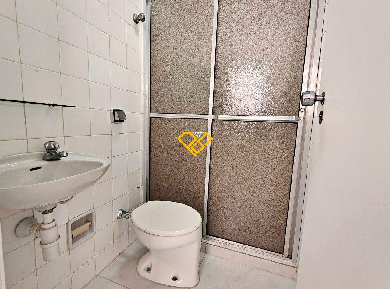 Apartamento para aluguel no Boqueirão: Wc de serviço