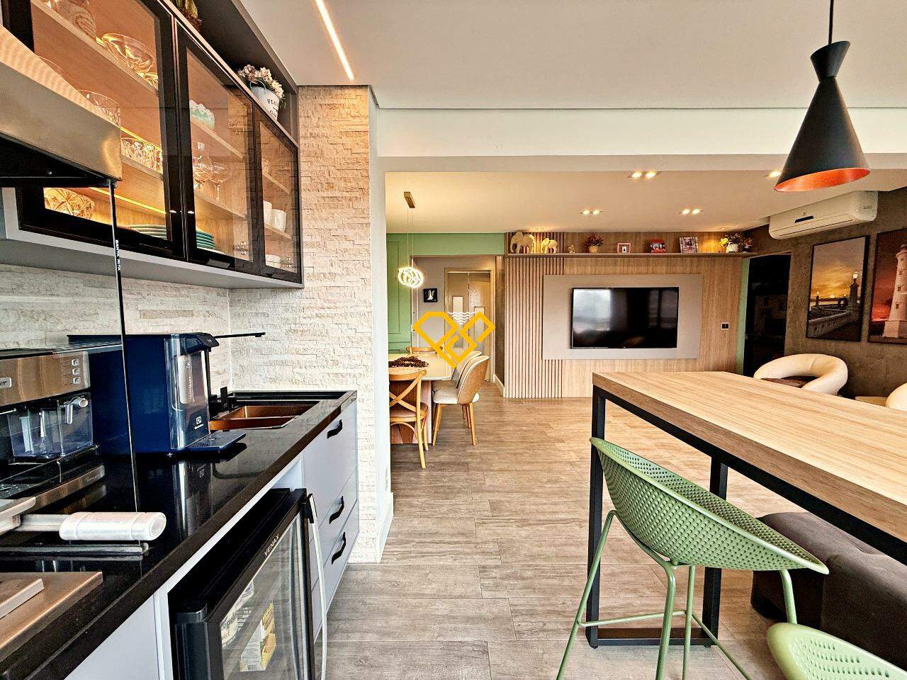 Apartamento à venda no Ponta da Praia: Varanda