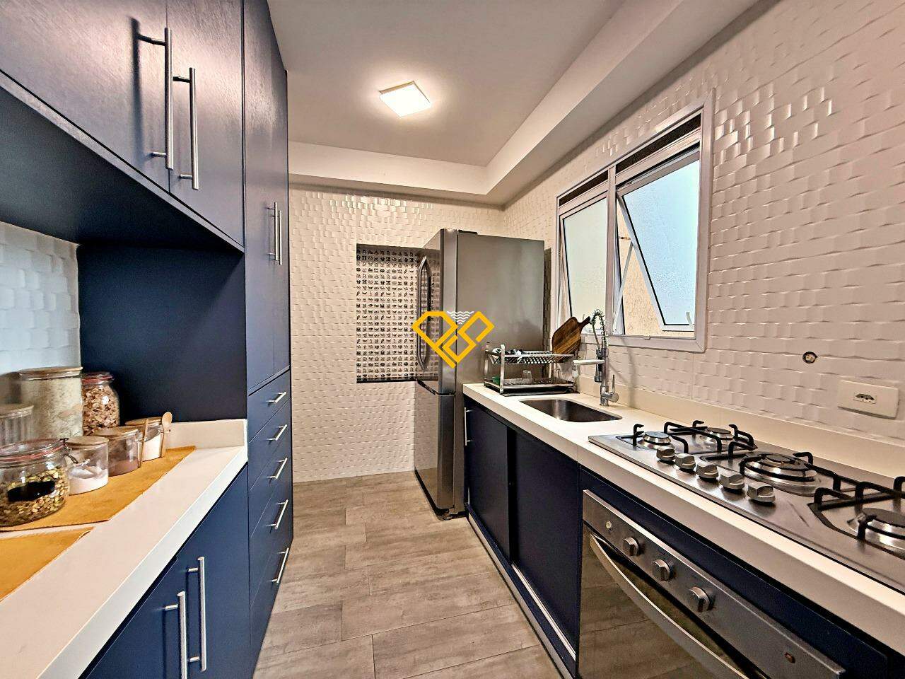 Apartamento à venda no Ponta da Praia: Cozinha