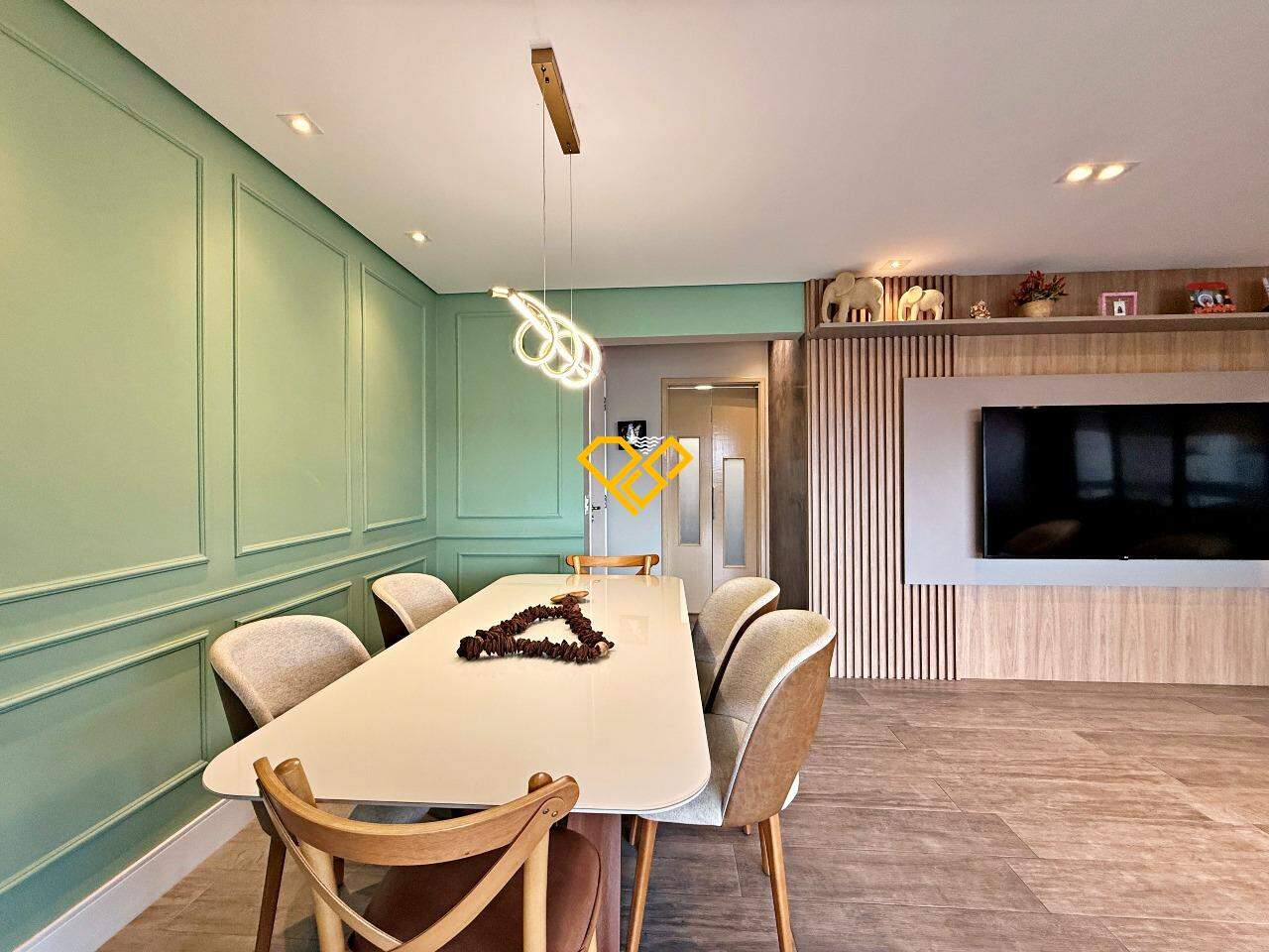 Apartamento à venda no Ponta da Praia: Sala