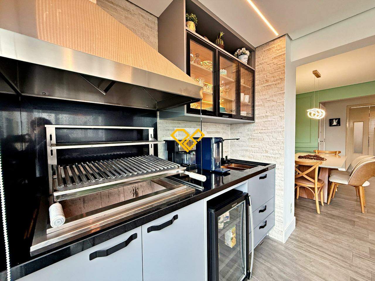 Apartamento à venda no Ponta da Praia: Varanda